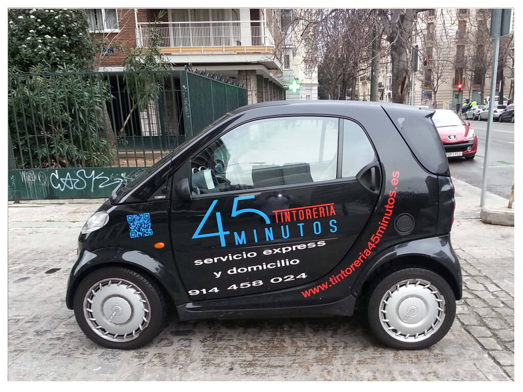 Vehículo Smart de entrega rápida de Tintorería 45 Minutos en Madrid